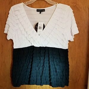 Womens ruffled shirt sleeve shirt sz PXL NWT