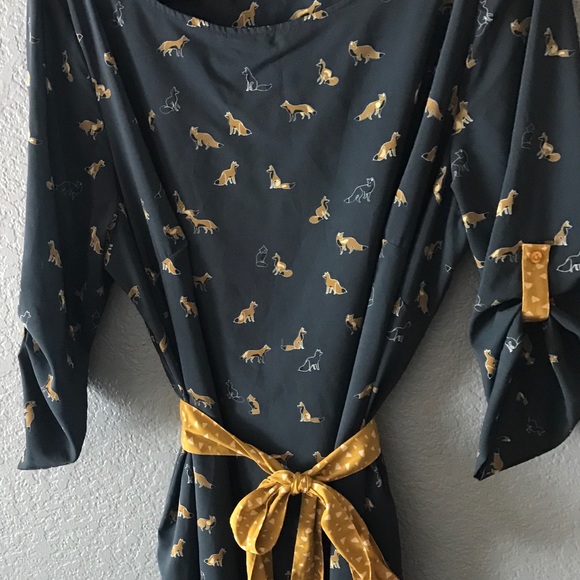 *SOLD*Isabel and Alice Belted Shift Dress - Picture 2 of 3