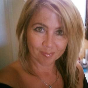 Meet your Posher, Leslie