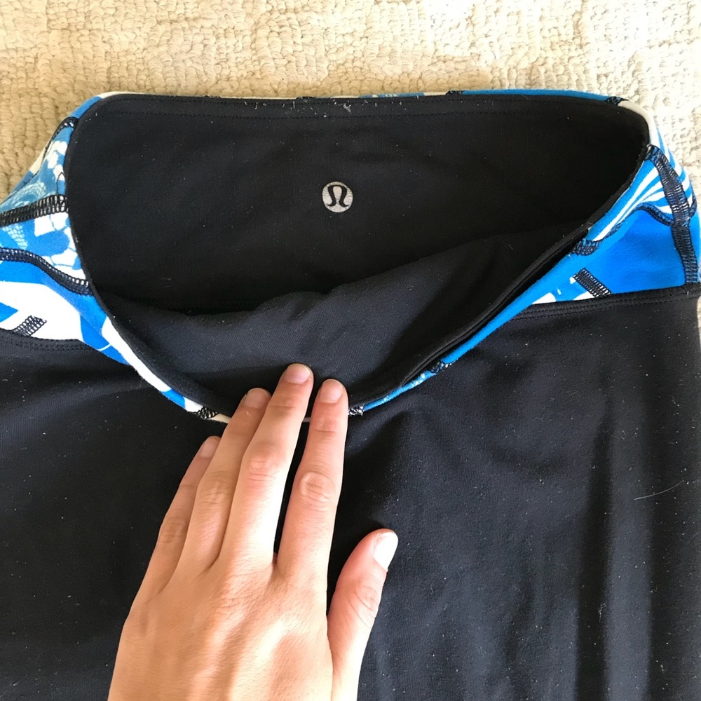 Lulu lemon size 4