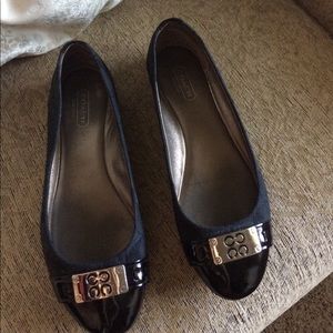 Coach flats