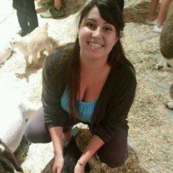 Meet your Posher, Danielle - Picture 1 of 1