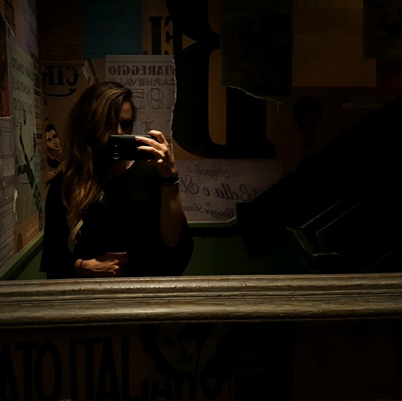 Meet your Posher, Veronica - Picture 1 of 1