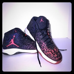 💥💥Almost New Micheal Jordans MENS SIZE 11.5💥💥