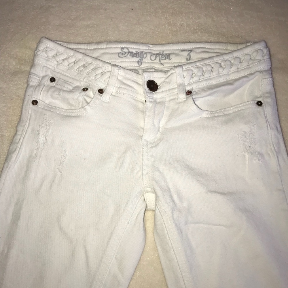 White Jeans - Picture 2 of 5
