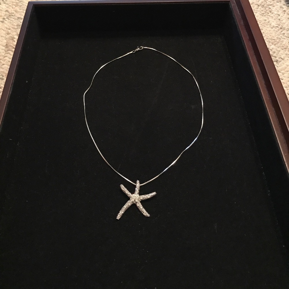 Starfish Pendant Necklace