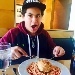 Meet your Posher, Daniel