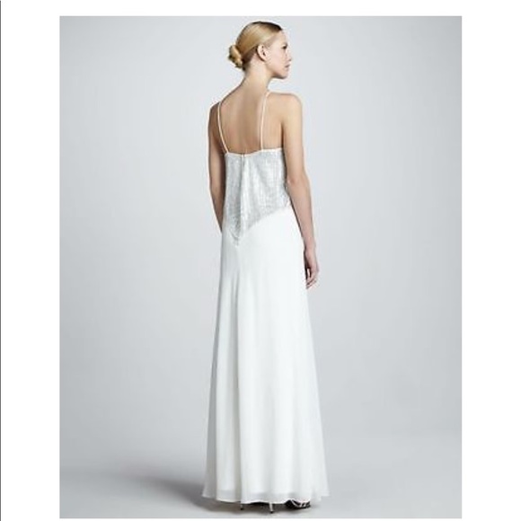 Aidan Mattox pop over gown - Picture 2 of 8