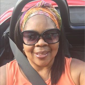 Meet your Posher, Veronica