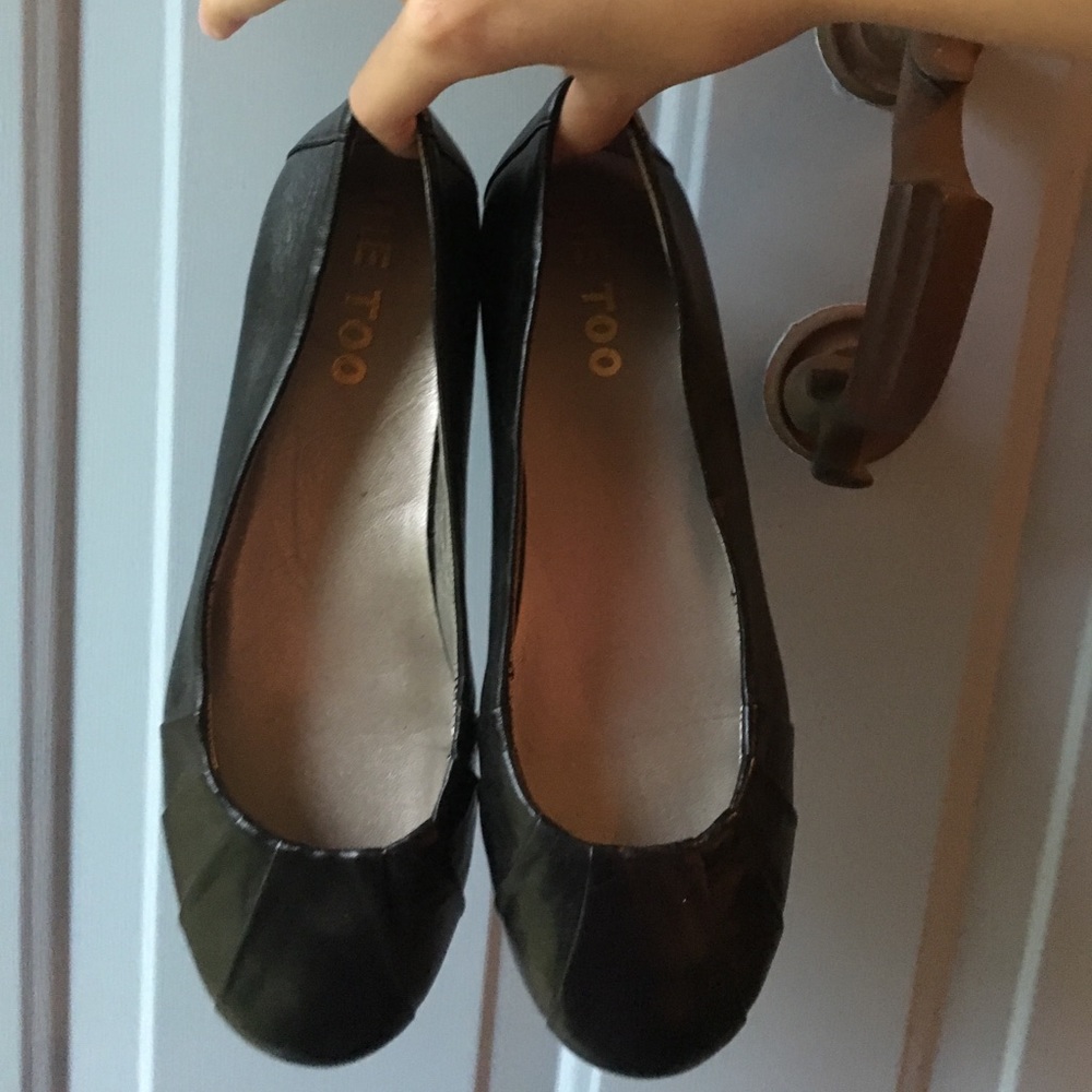 Me Too Flats (NWT)