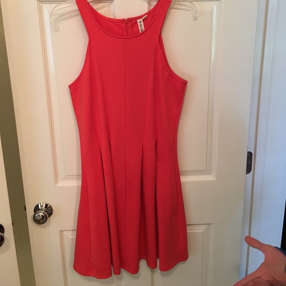 Coral sleeveless dress