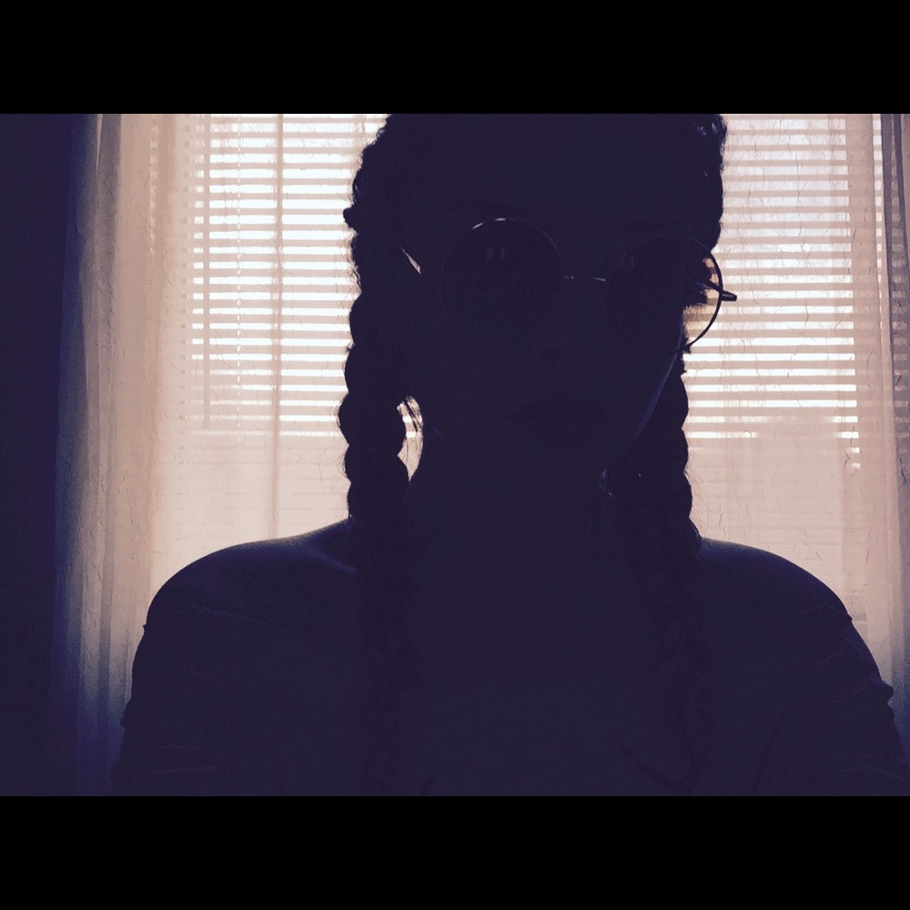 Meet your Posher, Lily