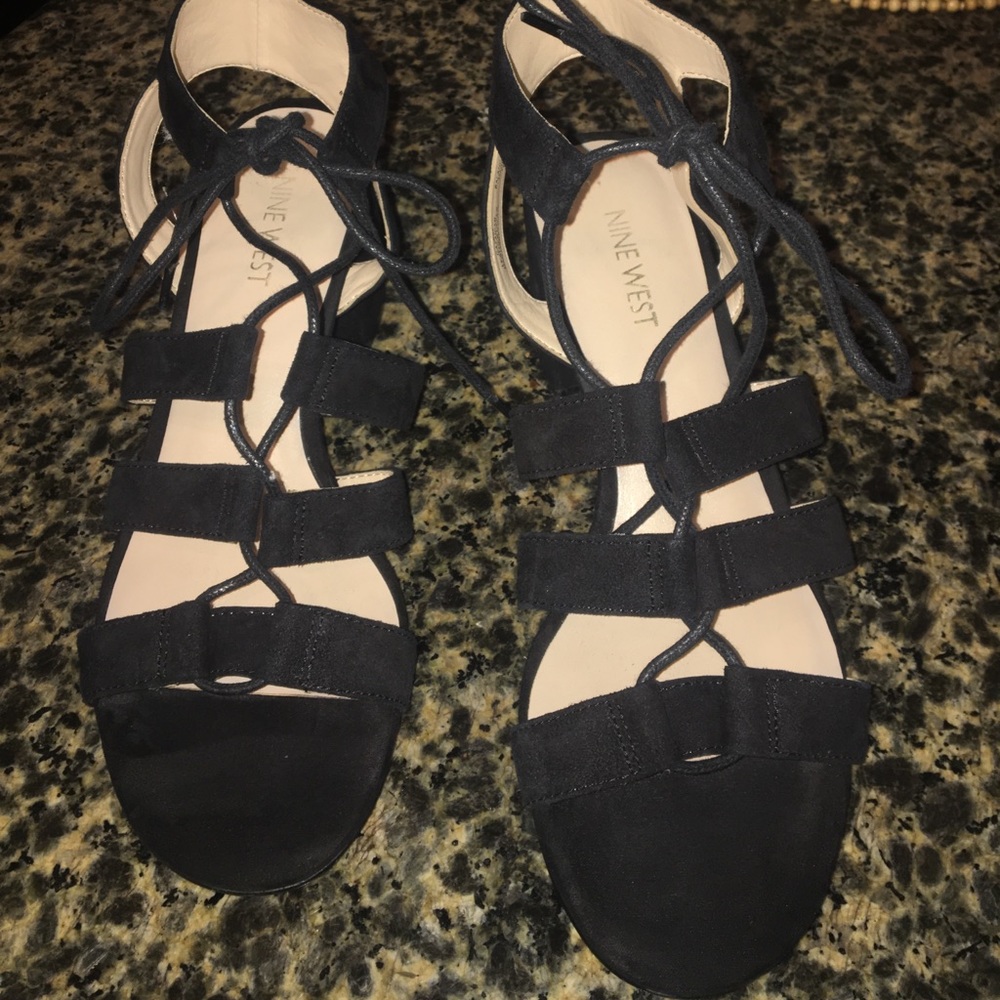 Nine West black lace up heel