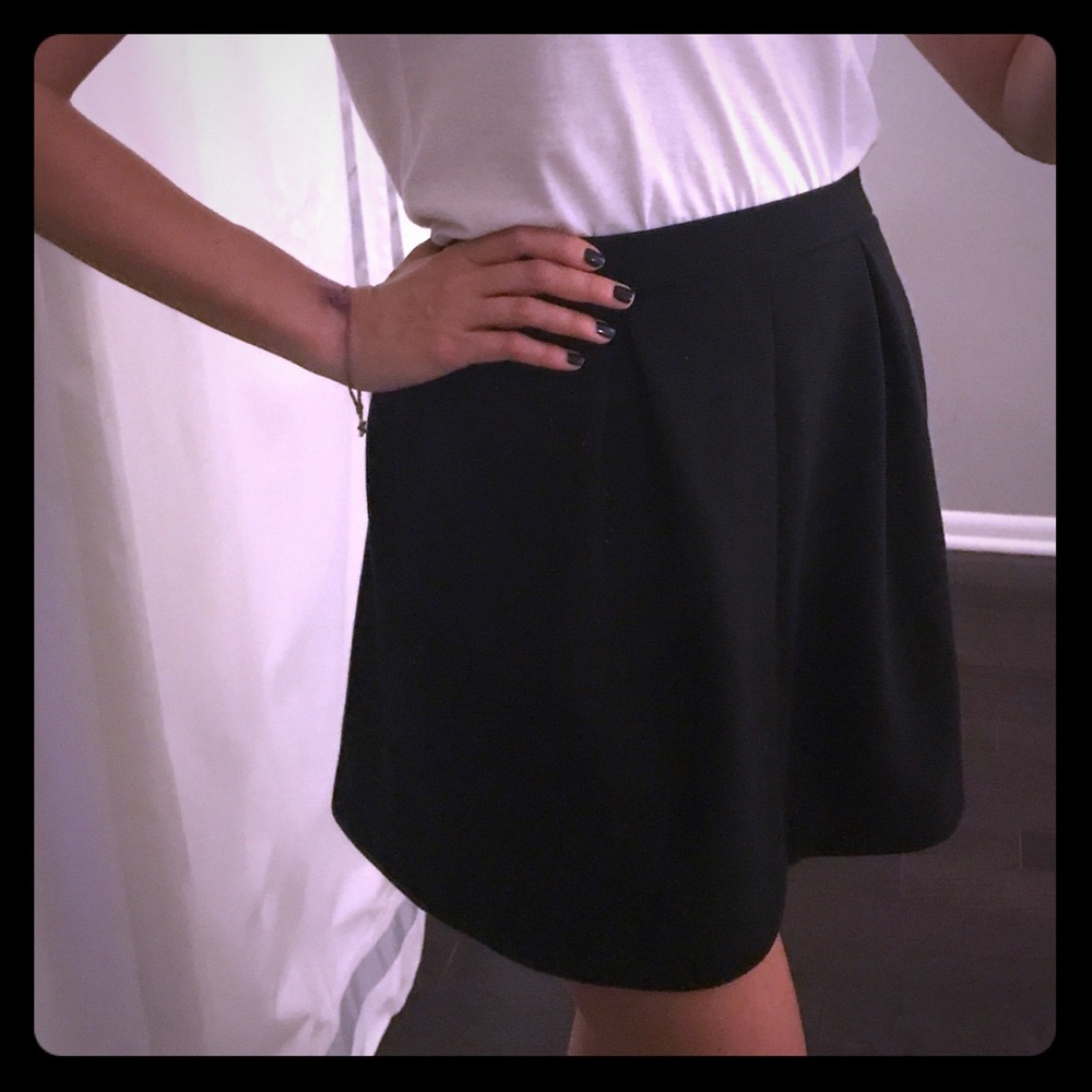 High waisted Ribbed skirt.
