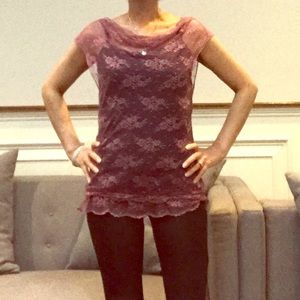 !!5 for $25!! Laced pink top
