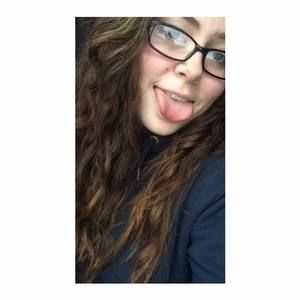 Meet your Posher, Dayna