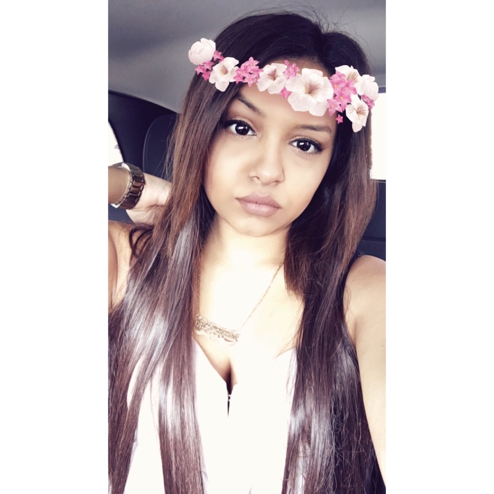 Meet your Posher, Maya