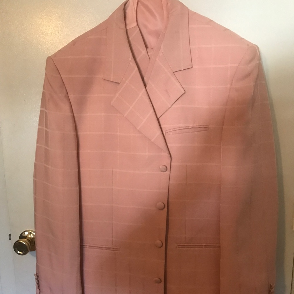 Pink 3-piece suit Falcone