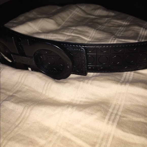 Ferrigamo designer belt - Picture 3 of 5