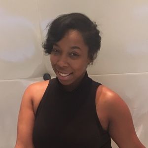 Meet your Posher, Suzanne