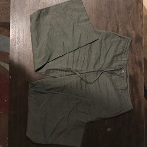 Green wide legged capris