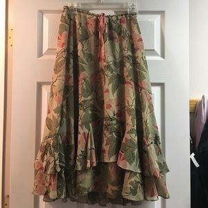 Flouncy skirt