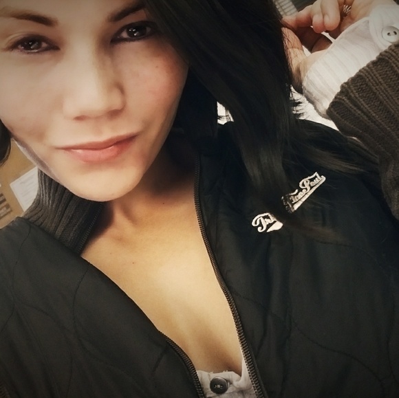 Mrs. Lynnette Irwin - Picture 4 of 8