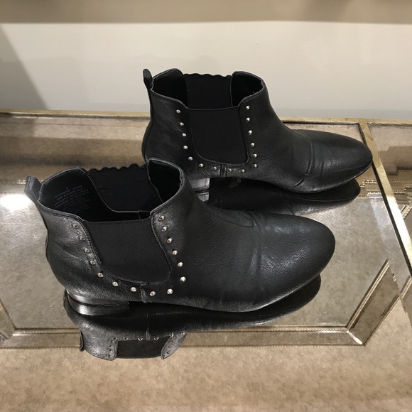 Studded flat booties - Picture 2 of 4