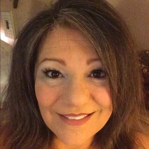 Meet your Posher, Pam