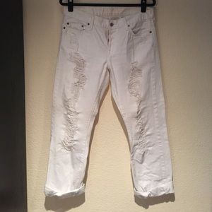 Distressed White Levi’s