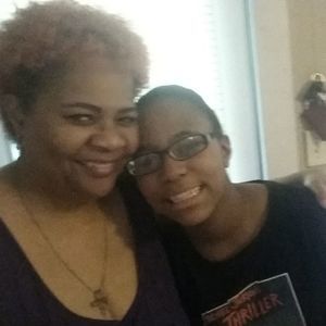 Meet your Posher, Crystal