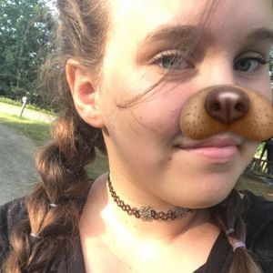 Meet your Posher, Michaela