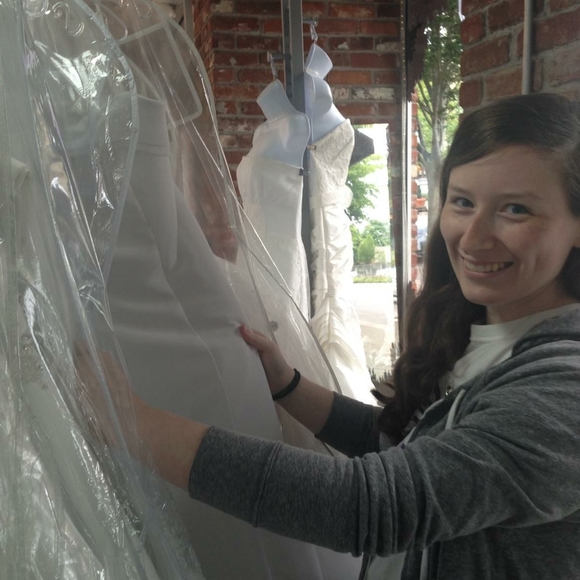 Meet your Posher, Ashley - Picture 1 of 1