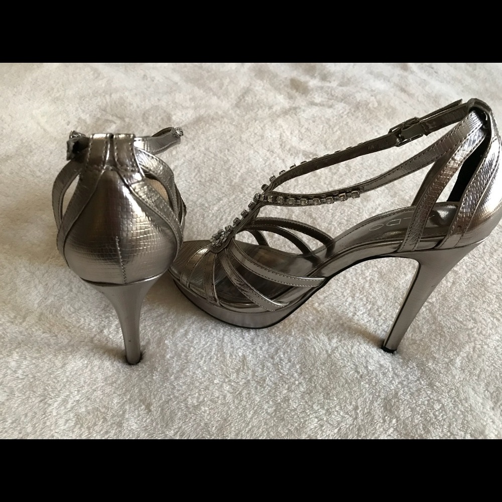 Metallic Heels - Picture 8 of 8