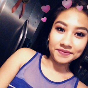 Meet your Posher, Viviana