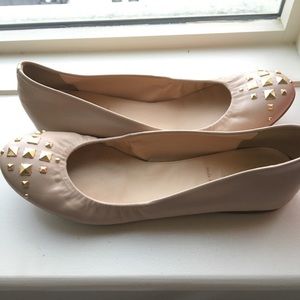 J.Crew Nude Leather Flats w. Gold Studs on Toe sz9