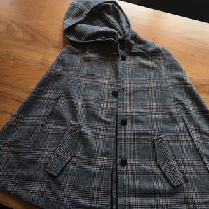 Fall cape, size small