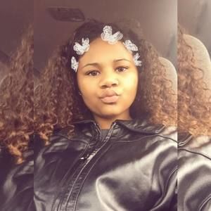 Meet your Posher, Deanna