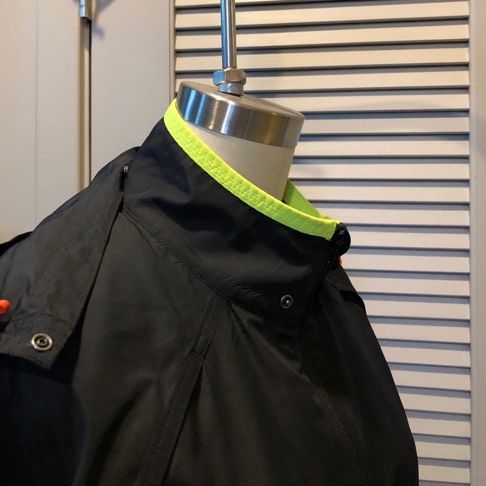 Run jacket - Picture 4 of 7