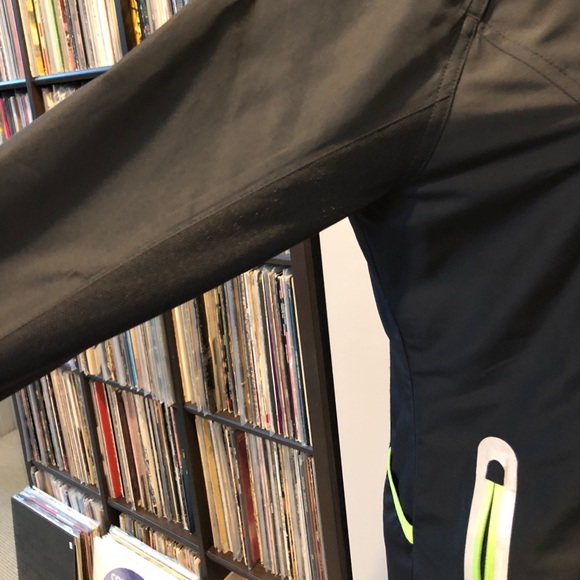 Run jacket - Picture 6 of 7