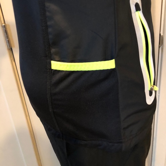 Run jacket - Picture 7 of 7