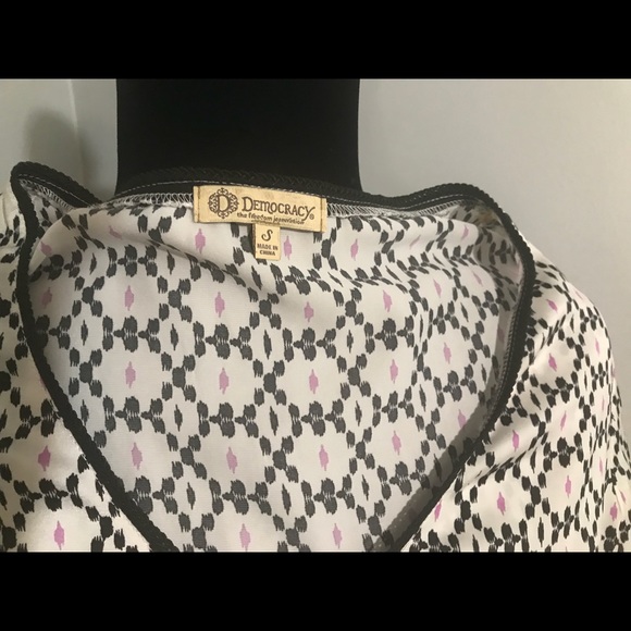 Democracy 3/4 Length Sleeve Blouse - Picture 6 of 6