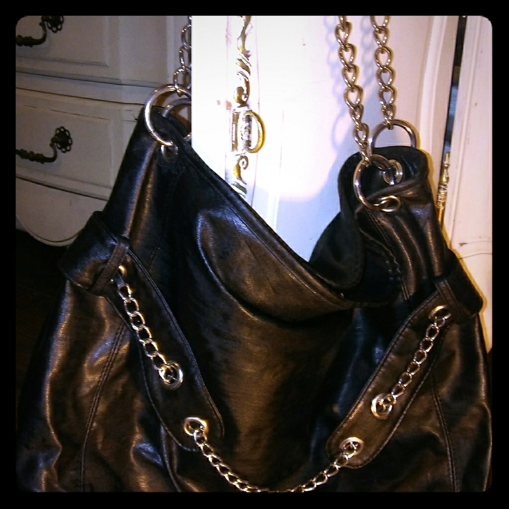 Chateau Chain Bag