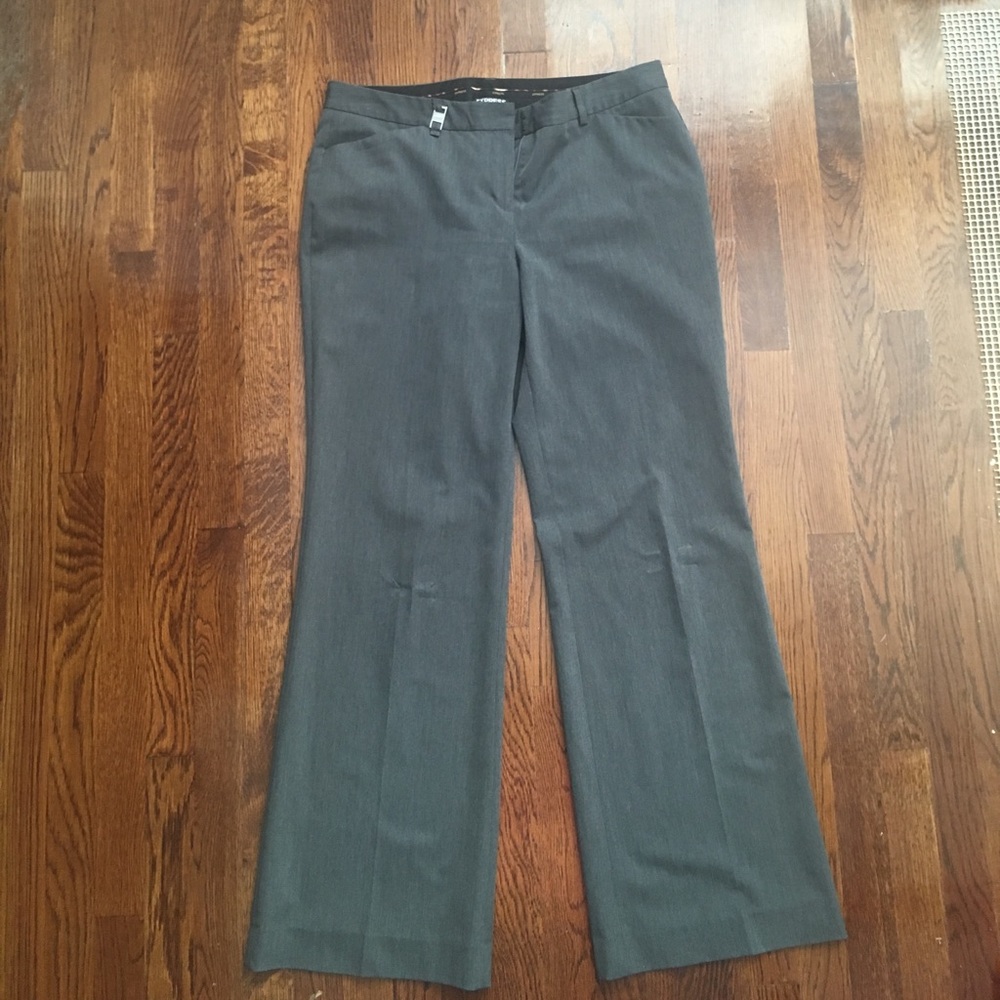Express Editor pant in gray. Size 12L