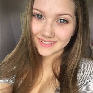 Meet your Posher, Bethany