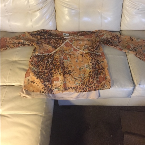 Skirt and top set - Picture 3 of 3