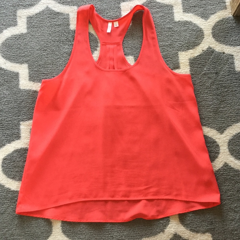 Coral colored razorback shirt