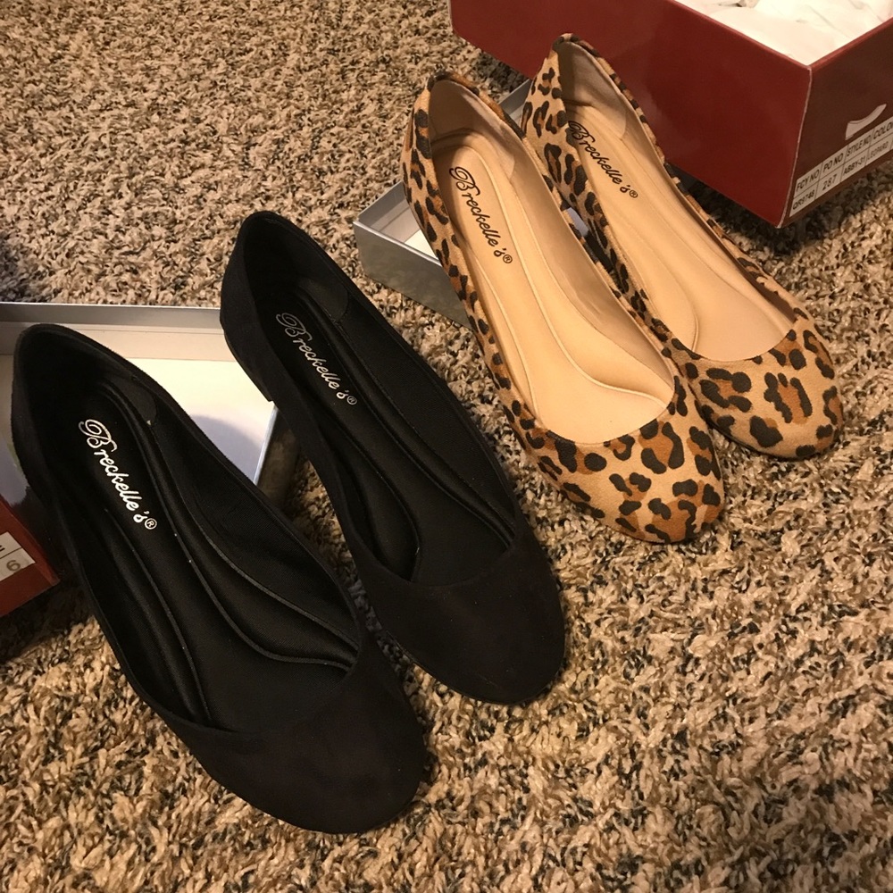 2 Pairs of Flats