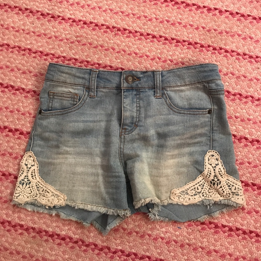Light denim shorts