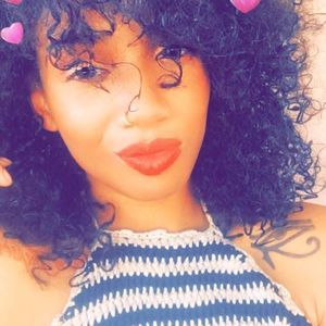 Meet your Posher, Ariana